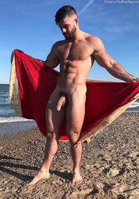 Photo Naked Men On The Beach Page Lpsg