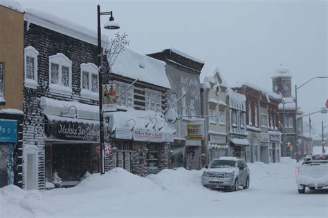 Gravenhurst Shuts Down For Winter Storm