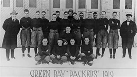 Packers born in 1919, not 1921