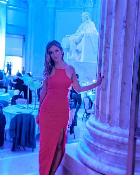 Alex Hogan Fox News Bikini Photos Educational Background Instagram Age Net Worth Husband