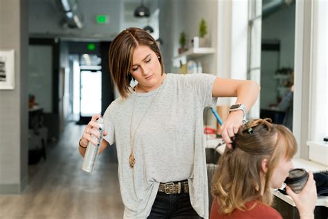 Your Guide to Outstanding Client Rapport: Tips for Salon Success