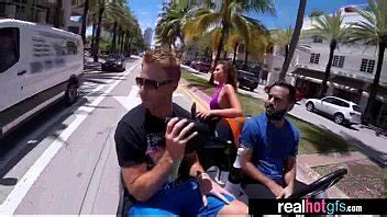 Naughty Hot GF melissa moore en la escena del sexo duro en la cinta de la película