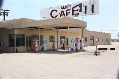 Abandoned Gas Station In Desert Stock Image - Image of cover, failed ...