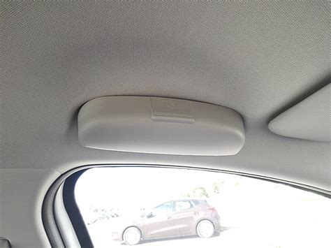 Очёчник (футляр для очков) вместо водительской ручки — Mazda 3 (3G) BM ...