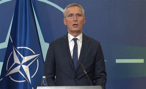 Nato Ryssland inget omedelbart militärt hot mot våra allierade Samnytt