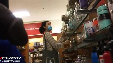 Flash Asian Milf In Store Porn Videos