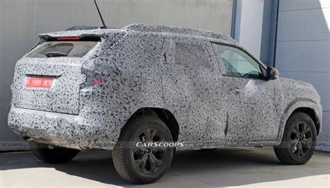 India Bound New Gen Renault Duster To Debut Next Year Spied