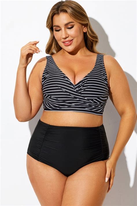 New In Bikini Meet Curve