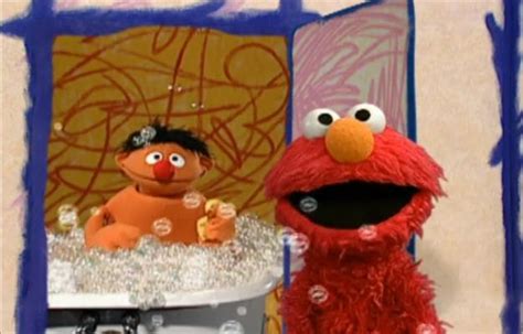 Watch Elmo's World Bath Time