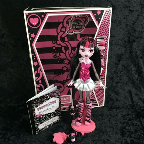 Monster High First 1st Wave Draculaura Doll And Pet Outfit Umbrella