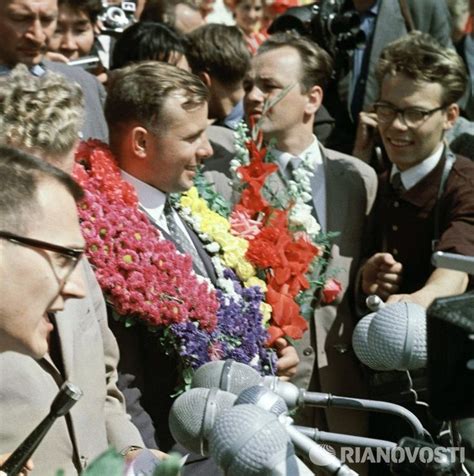 Фотоистория нашего космоса in 2024 | Yuri, Red scare, The one