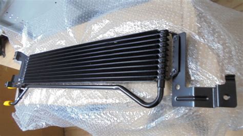 Genuine Land Rover FREELANDER 2 Evoque Oil Cooler LR006105 for sale ...