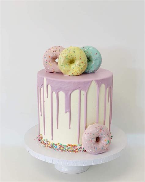 Miss Naked Cakes We Love This Design Amanda Chose For Her Birthday Cake This Was An