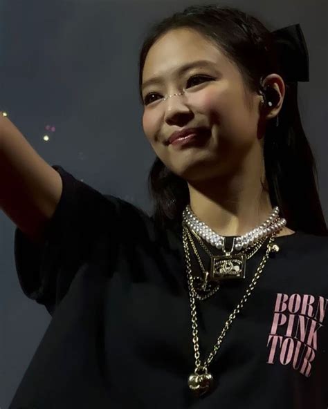 221212 JENNIE BORN PINK WORLD TOUR In Paris France DAY 2 At The Accor