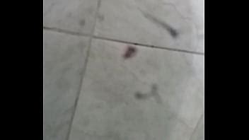 golpear uno antes de bañarse XVIDEOS