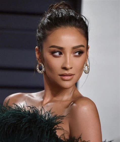 Do You Prefer A Hot And Defined Face Or A Cute Baby Face On Women Girlsaskguys