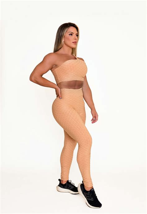 Top Gota Wave ZunigaFitness Nude Zunigafitness