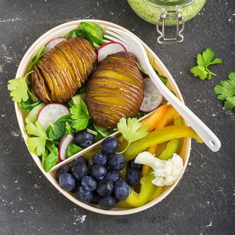 Lunchbox idealny Przepisy na pyszny posiłek do pracy Mojegotowanie pl