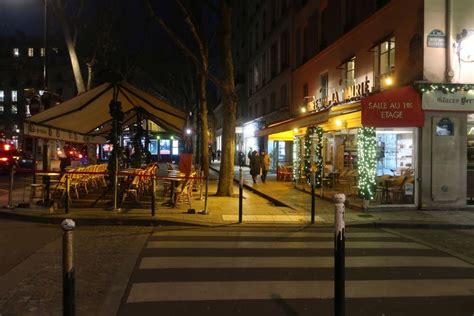 【フランス落書き帳】https://naoparis.exblog.jp/