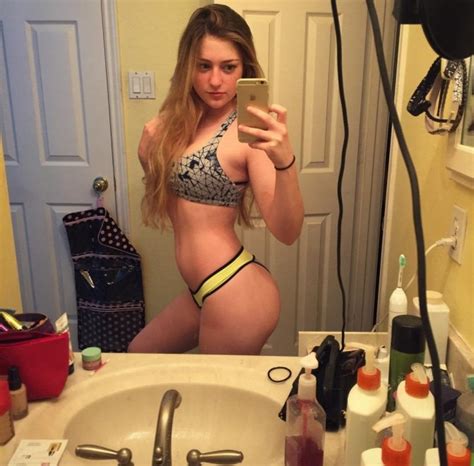 Admiring Her Progress Porn Pic