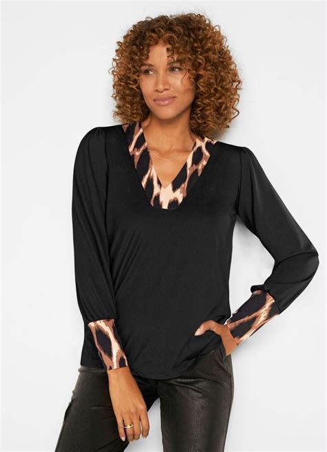 Blusa Decote V Preta Onça Marrom bonprix