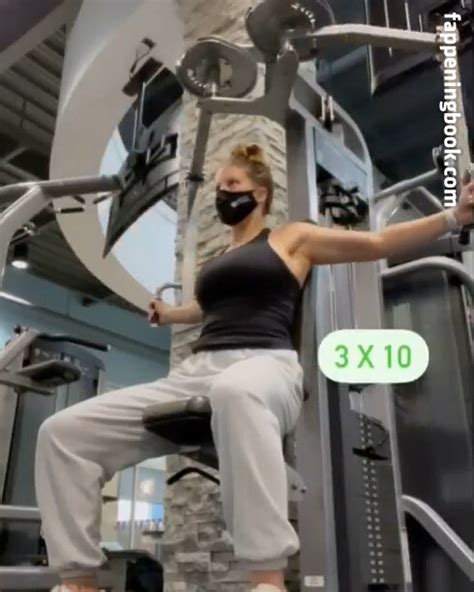 Elise T Eliseowo Nude OnlyFans Leaks Fappening FappeningBook