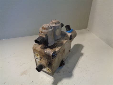 Range Rover Sport ARC ACE Anti Roll Valve Block RVH500090 Land Rover L ...