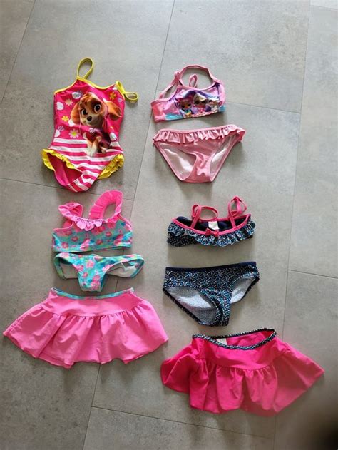 4 Bikini Badeanzug Gr 104 110 Gebraucht in Emmenbrücke für CHF 30 nur Abholung auf Ricardo