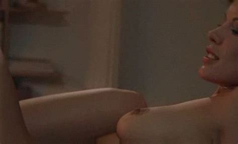 Estelle Desanges Nude Pics Pagina