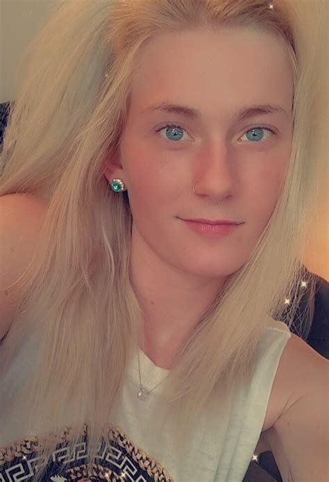 Blueyed Blonde Milfmom Free Live Webcam Show Xxx Chat Xhamsterlive