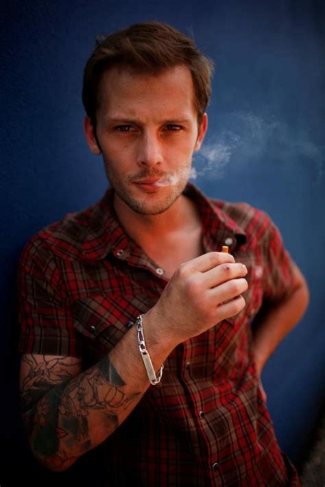 The Blonde With Bare Breast De Manuel Pradal Unifrance