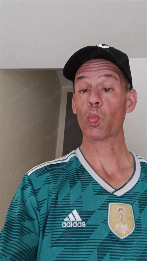 Er Sucht Sie F R Gelegentliche Sex Treffen In Reich Er Sucht Sie Erotik