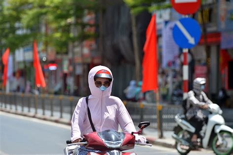 Nắng nóng gay gắt Bộ Y tế cảnh báo những vấn đề sức khoẻ nguy hiểm