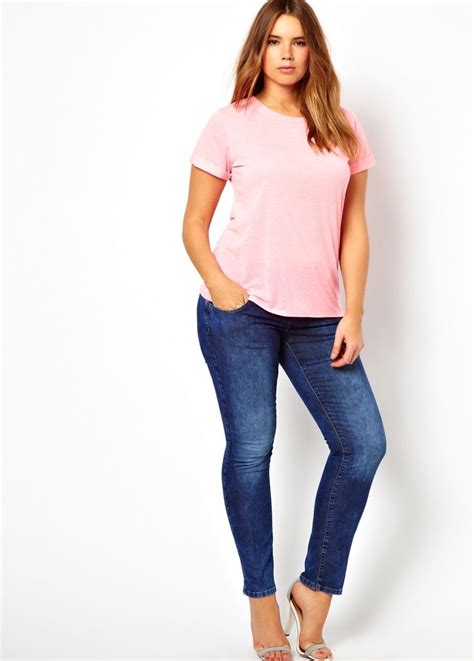 Рваные джинсы на полных девушках (25 фото): с чем носить рваные джинсы ...