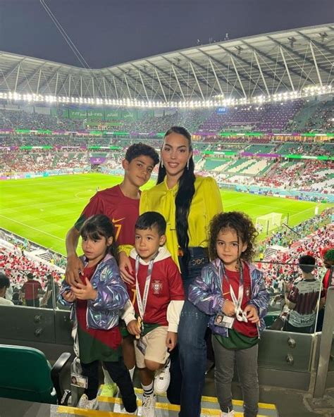 Georgina Rodríguez traveled to Qatar with her children...