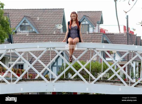 Caitlin O Connor Poses In A Bikini At The Venice Canals For Labor Day