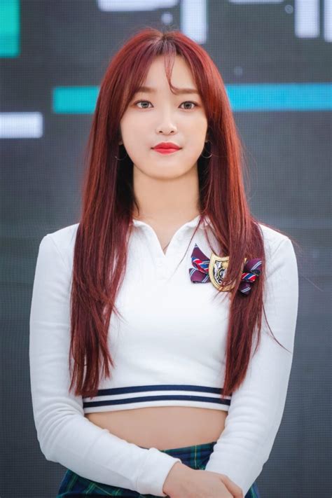 Hot Sexy Yang Ye Na Bikini Pics