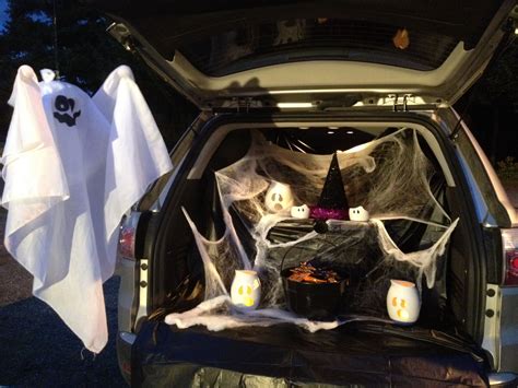 Trunk or Treat with ghosts and spider webs | Trunk or treat, Halloween ...