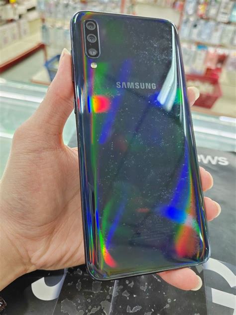 Samsung Galaxy A70 Screen Very Small Crack 6gb Ram 128gb Rom