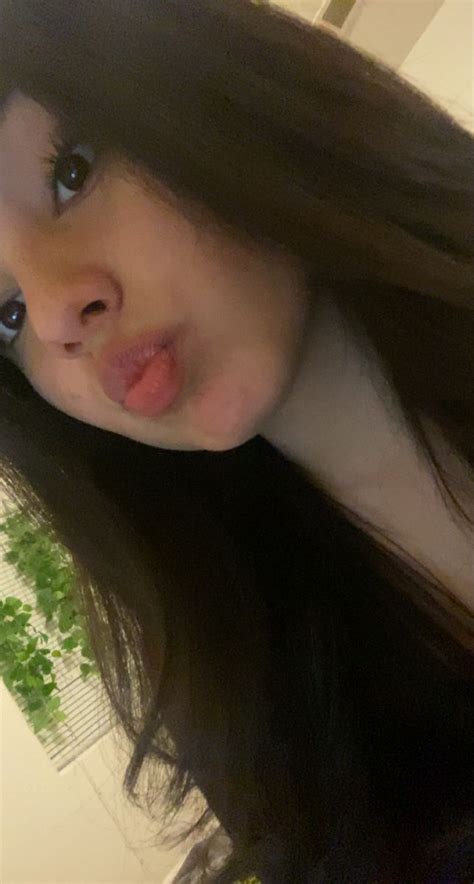 Pin On Fcses Pretty Brunette Pretty Brown Hair Brown Hair Selfie