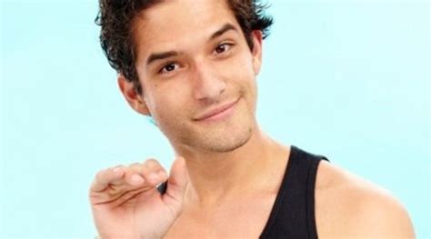 Tyler Posey juega a la confusión con sus fans Soy Gay FormulaTV
