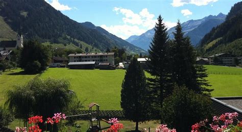 Hotel Rauriserhof, Rauris, Austria - Hotelandtennis.com