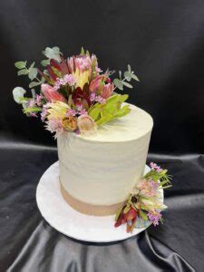 Semi Naked With Flowers And Ribbon Heidelberg Cakes