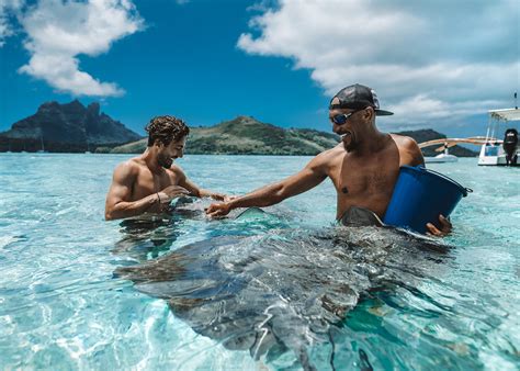 bora bora   boat day exursion  lands