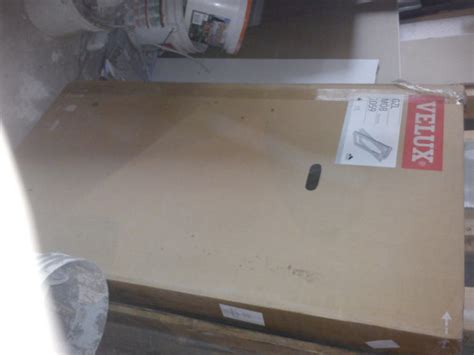 Velux krovni prozor GZL M08 i opšav za M10