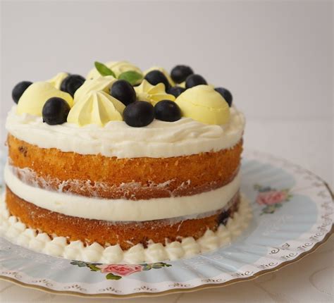 La bellota dulce Nude cake de limón y arándanos