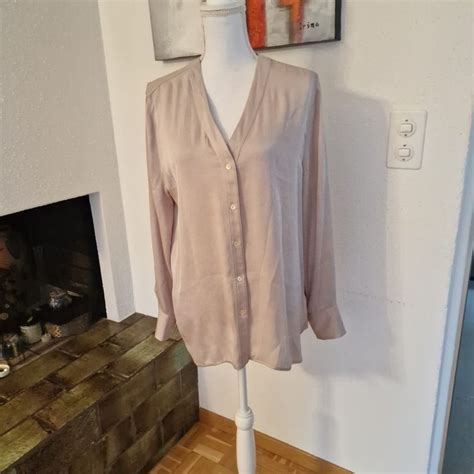 Repeat Seidenbluse Gr beige nude Top V Ausschnitt Gebraucht in St Gallen für CHF mit