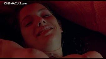 Eloïse Nude Scenes Review