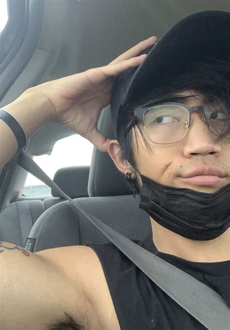 Seanathan On Twitter Rainy Ass Day Today Have A Lousy Car Selfie