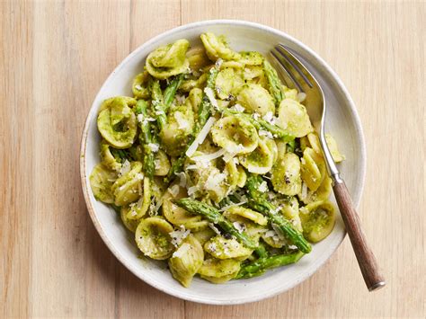 Orecchiette with Asparagus Pesto - Chefsville